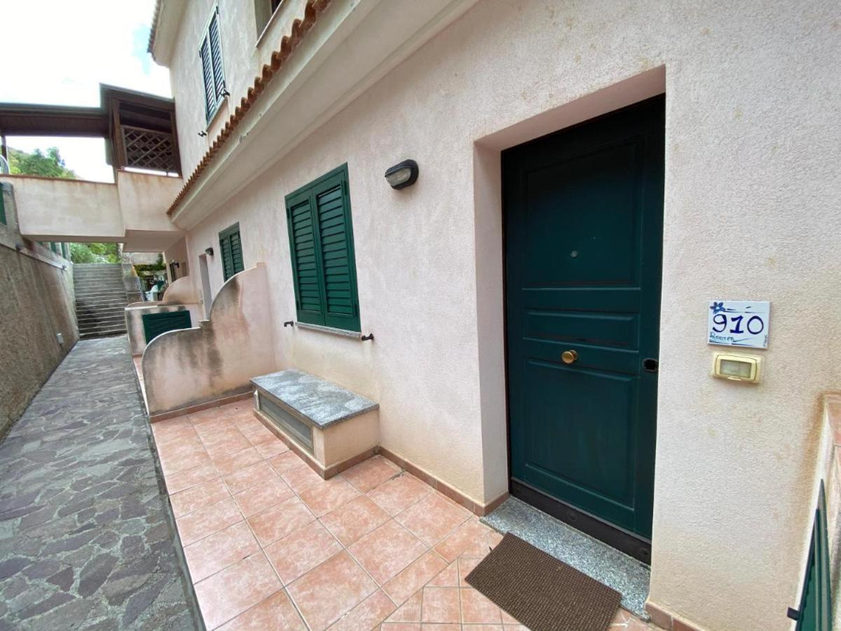 Vrclub - Villa Ridente Residence San Giorgio  Bagian luar foto